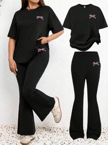 SHEIN LUNE 2 件/套大码女式两件套 - 蝴蝶结印花圆领落肩 T 恤和喇叭裤，休闲装 2 件套休闲套装女士舒适两件套曲线女士两件套日常穿着秋冬休闲女士简约街头服饰基本日常穿着外出运动舒适健身套装