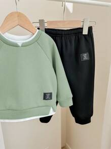 SHEIN Bộ 2 món áo len cổ tròn in họa tiết dễ thương cỡ lớn cho bé trai/bé gái và quần len cạp chun, thích hợp mặc vào mùa thu/đông - Nhiều màu - Xem 4