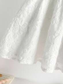 Cozy Pixies Vestido casual y versátil para niña con patrón floral 3D, sin mangas y con cintura ceñida - Blanco - Ver 3