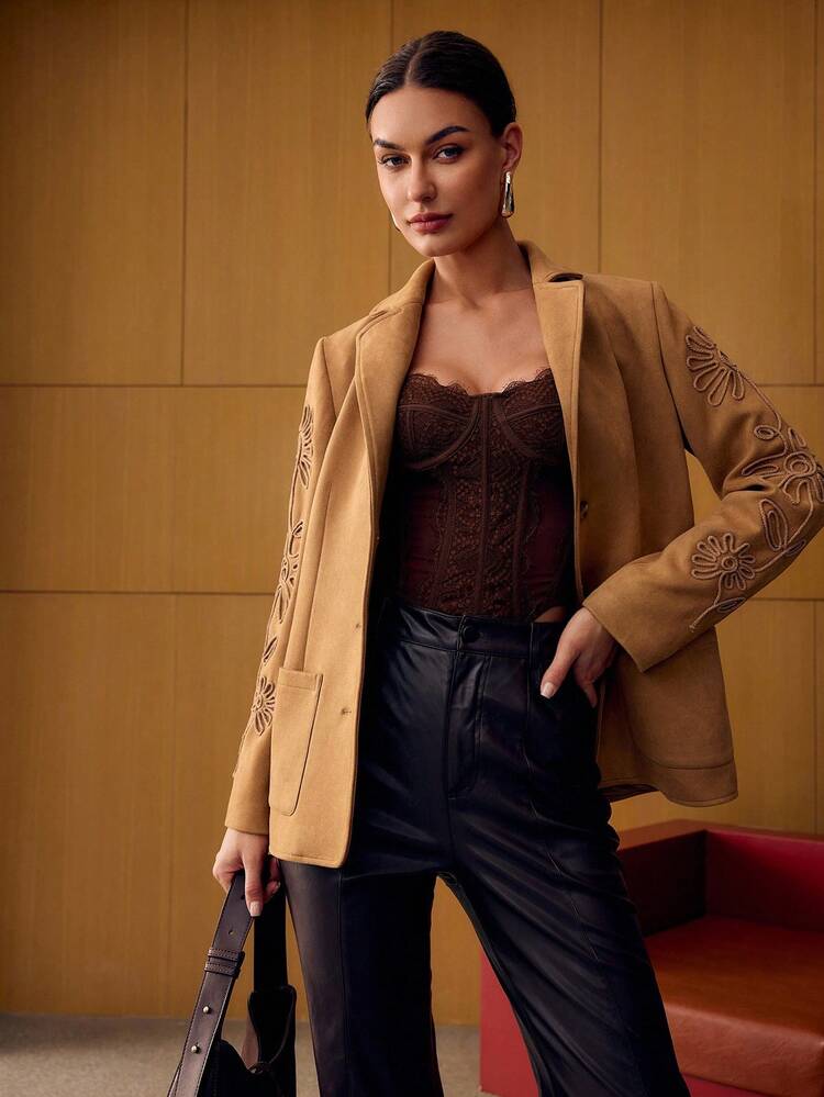 EMBROIDERY BUTTON UP LIGHTWEIGHT BLAZER
