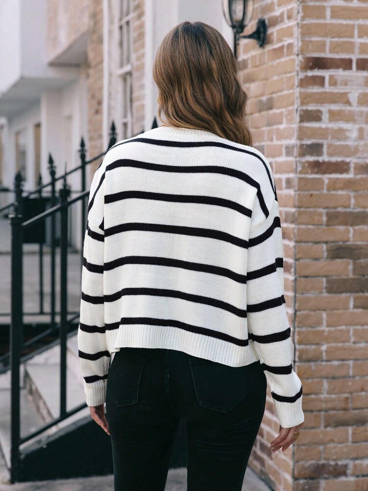 EMERY ROSE 女士运动休闲圆领黑白条纹学院风毛衣套头衫，长袖上衣 - 黑與白 - 查看 2
