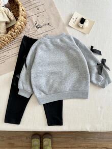 SHEIN 女婴幼儿新生儿0-3岁休闲日常百搭宽松蝴蝶羊毛圆领长袖卫衣+打底裤套装，秋冬