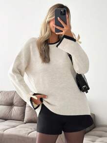 EURMUSE Beige stickad tröja med svarta ribbade kanter och band i ärmarna - Grädde - Visa 3