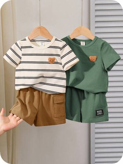 SHEIN 4 st/set sommar koreansk stil Casual Söt tecknad mönster randig kortärmad t-shirt, arbetskläder Ficka elastiska midjeband Shorts för pojkar och flickor