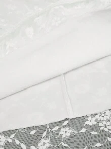 Sweetra 不对称荷叶边蕾丝美人鱼下摆甜美纯色半身裙