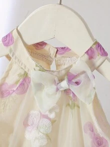 SHEIN Bộ 2 món áo không tay và quần short vải voan thêu hoa trang trí nơ 3D cho bé gái, ngọt ngào và tràn đầy năng lượng cho mùa hè - Màu tím - Xem 5