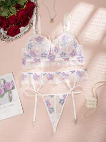 SHEIN Plus Size Romantic Floral Lace Patchwork Wireless Lingerie Set, 3pcs - White - View 6