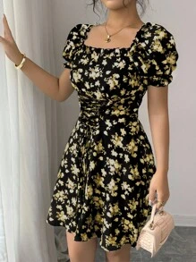 Rafferiza 女式碎花方领泡泡袖荷叶边腰带中长连衣裙