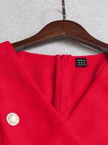 SHEIN LUNE 女式纯色交叉裹身双排扣优雅短袖迷你连衣裙 - 紅色 - 查看 4