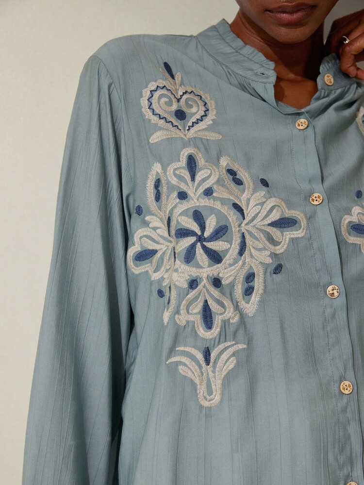 Aveloria Modichic 休闲风格刺绣法式优雅长袖女式衬衫 - 淺藍色 - 查看 3