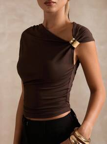 SHEIN BAE Women's Solid Color Metal Decor Asymmetric Collar Fitted Fashion T-Shirt