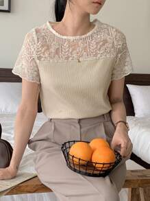 DAZY 女士优雅蕾丝拼布圆领短袖T恤，夏季 - 白色 - 查看 2