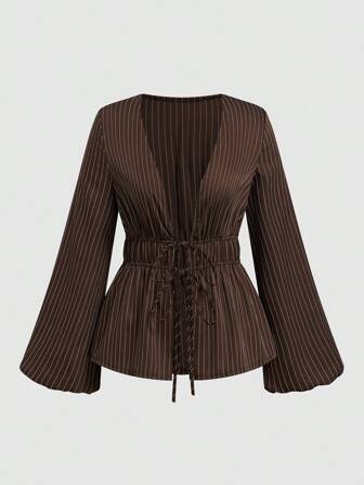 Sweetra 前系带深 V 开衩喇叭袖收腰合身棕色和白色条纹休闲、日常、通勤、约会之夜优雅休闲衬衫上衣，加大码