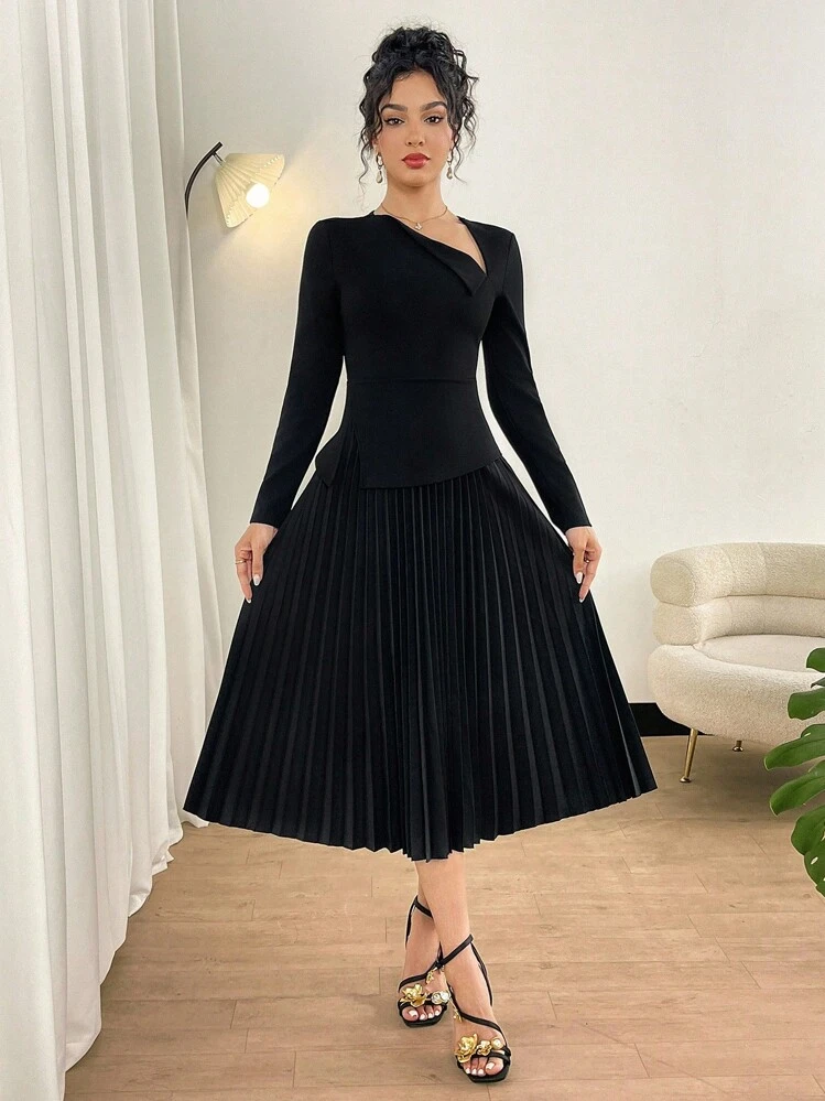 Modelyn فستان أنيق متوسط الطول بأكمام طويلة وياقة غير متماثلة وذيل مطوي ذو لون أحادي - الأسود - مشاهدة 6