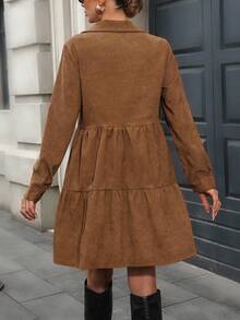 SHEIN Clasi 女式休闲日常纯色前扣荷叶边下摆连衣裙 - 棕色 - 查看 2