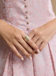 MOTF PREMIUM Anillo de flor grande con baño de oro de 18K - Amarillo Oro - Ver 4