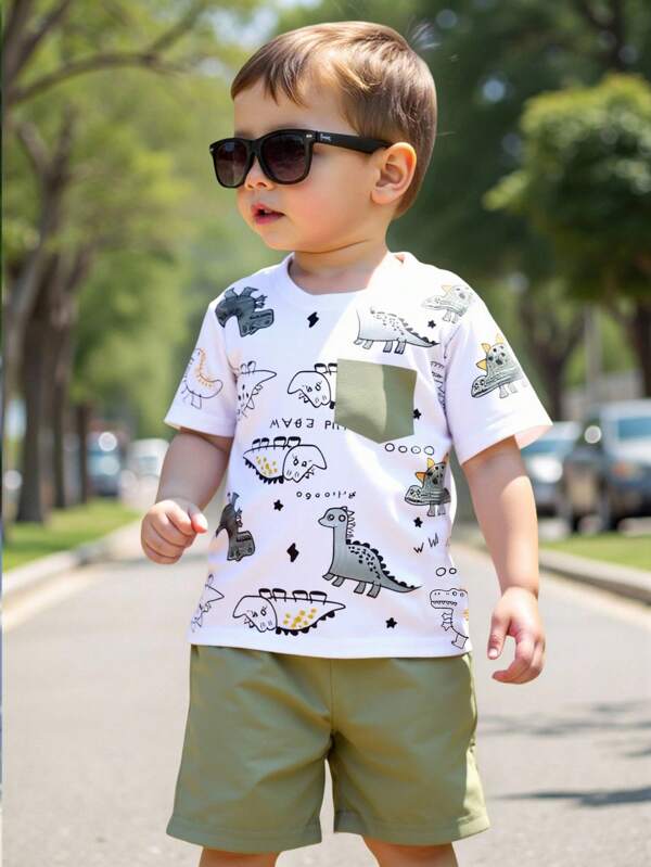 SHEIN Playful Pals 两件套男婴休闲可爱卡通恐龙印花短袖圆领T恤和短裤套装，适合日常外出和居家玩耍，夏季恐龙男婴套装