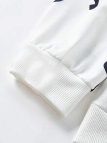 SHEIN Sparklyn Bộ đồ nỉ cho bé gái tuổi teen, Thu/Đông mới, In kỹ thuật số màu trắng, Áo nỉ cổ tròn nơ đen, Quần bó màu đen, Trang trí nơ trắng, Vừa vặn thoải mái cho mùa thu - Nhiều màu - Xem 6