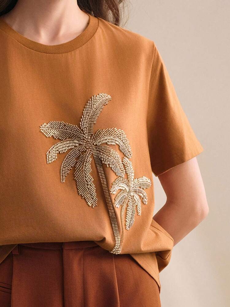 Women's Elegant Spring & Beach White Round Neck Short Sleeve T-Shirt With Pearl Embroidered Floral Print, Straight Fit Basic Casual Top