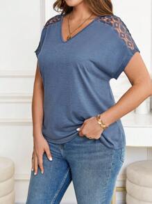 SHEIN Clasi Plus Size Solid Color Hollow Out Lace Patches T-Shirt - Teal Blue - View 3