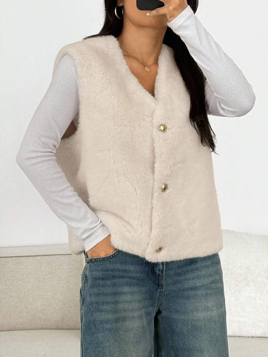SHEIN EZwear 秋冬休闲时尚百搭无袖纽扣保暖女式仿皮草大衣 - 白色 - 查看 1
