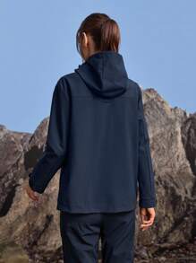 In My Nature 女士休闲纯色简约双口袋连帽户外风衣 - 藏蓝色 - 查看 7