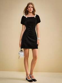 SHEIN Unity Women's Elegant Velvet Color Block Bowknot Puff Sleeve Short Dress,Black And White,Autumn,Dinner Date, Valentine's Day,Party,Birthday,Graceful - Black - View 2
