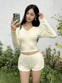 SHEIN Bộ 2 món/Bộ áo dài tay và quần short thường ngày mùa hè màu vàng kem cho bé gái, thích hợp mặc đi nghỉ hè, đi biển và mặc ở nhà - Màu vàng - Xem 4