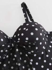 Swim Oasis 大码女式黑白圆点印花 V 领衬垫文胸可调节肩带蝴蝶结露背镂空吊带比基尼上衣搭配印花开衩简约 A 字裙，优雅性感休闲海滩度假连体泳衣套装 - 黑與白 - 查看 3