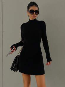 DAZY 高领收腰A字形小黑裙，毛衣裙，可与外套分层搭配