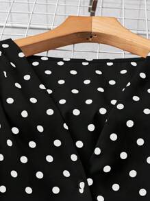 SHEIN Clasi Áo cánh tay ngắn chấm bi cổ chữ V dành cho nữ, thiết kế eo xếp ly, trang trí nút nghiêng, ôm vừa vặn, phong cách Hàn Quốc, mùa hè - màu đen - Xem 5