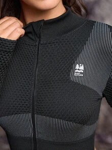 In My Nature 2 件女士休闲套装：长袖上衣和紧身裤健身套装