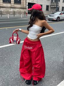Coolane 女士夏季街头休闲装，带有独特的带子细节和编织面料的长红色裤子 - 紅色 - 查看 3