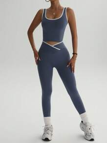 Easithlete Women's Contrast Binding Overlap Waist Yoga Activewear Set Workout Set Two Pieces Yoga Set Gym Two Pieces Women Athletic Set