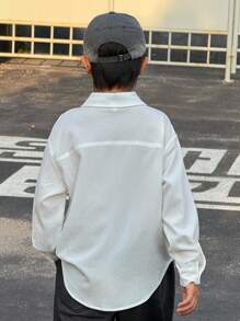 SHEIN 青少年男童休闲韩版字母印花图案翻领前开襟长袖宽松梭织纯色衬衫，适合通勤、上学、日常休闲、旅行、运动、春夏秋冬