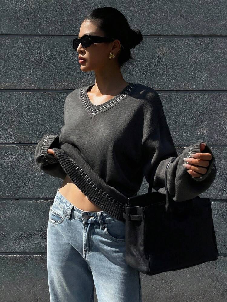 V-Neck Sweater For Women, Minimalist Color Block Design, Casual & Versatile Pullover Sweater Fall
