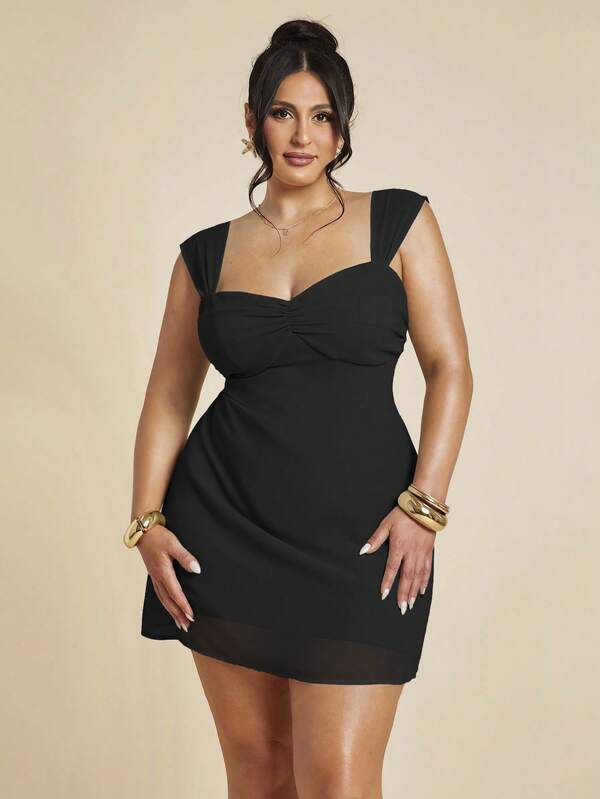 SHEIN BAE 大码女式绿色褶饰胸围荷叶边下摆短款连衣裙，迷你紧身连衣裙，春夏