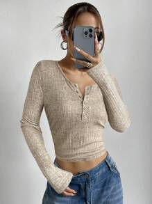 SHEIN EZwear Camiseta de mujer de manga larga con cuello en V de tejido acanalado en color caqui - Caqui - Ver 3