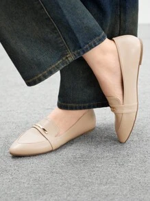 CUCCOO BIZCHIC Women's Fashionable Apricot Minimalist Metal Buckle Flat Loafers, Suitable For Commuting, Dating, Party, Shopping, School And Other Occasions - Apricot - View 3