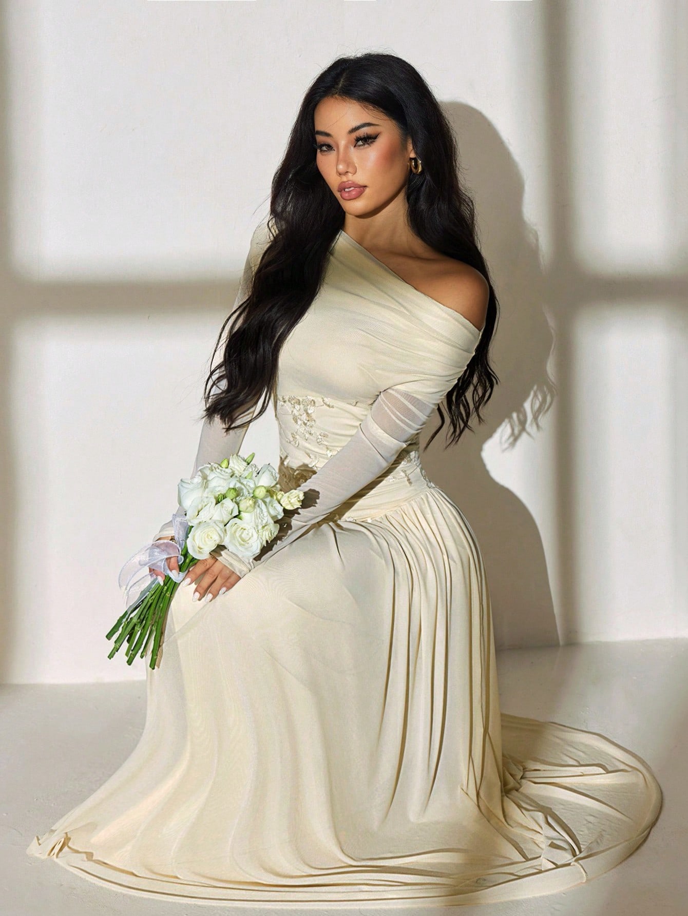 SHEIN PETITE فستان طويل أنيق وأنيق ذو كتف واحد وأك...