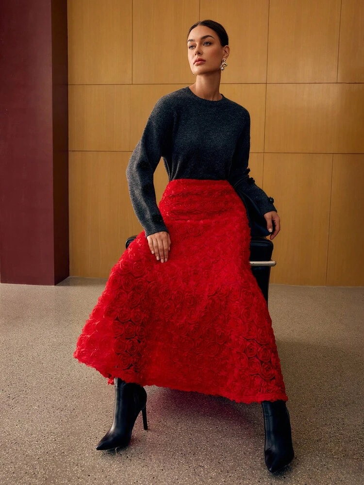 APPLIQUES BIAS CUT SKIRT