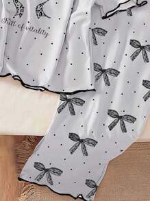 青少年女孩两件套睡衣套装，灰色蝴蝶印花圆领荷叶边下摆短袖上衣和裤子，休闲家居服 - 灰色 - 查看 4
