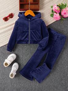 SHEIN Bộ 2 món đồ cho bé gái, áo hoodie nhung họa tiết chữ đính đá và quần ống loe, quần nỉ, trang phục, dễ thương, giản dị và cổ điển, tuyệt vời cho trang phục thường ngày và đi học hàng ngày vào mùa hè và mùa thu, cho Giáng sinh - Màu xanh lam - Xem 5