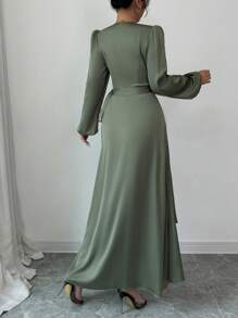 Elenzga 1 件优雅女式连衣裙，采用闪亮面料，交叉荷叶边侧系带细节，荷叶边下摆缎面连衣裙长款女装 - 綠色 - 查看 2