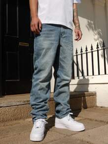 Manfinity Homme Herren Jeans mit geradem Bein und weitem Schnitt, vielseitig einsetzbar - Helle Waschung - Übersicht 5