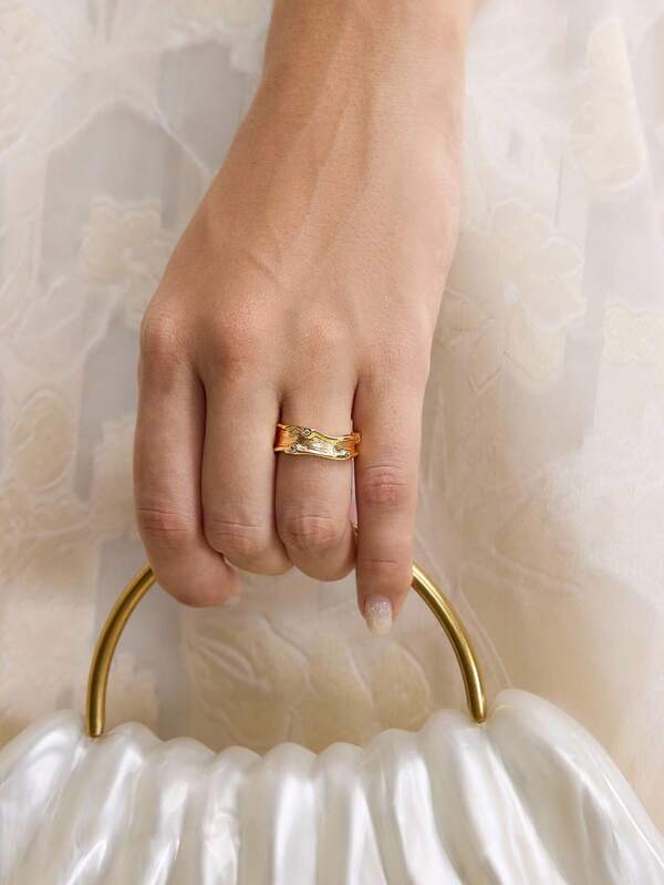 MOTF PREMIUM 18K镀金不对称开口戒指