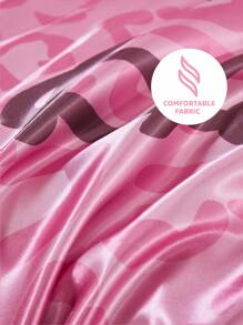 HELLO KITTY AND FRIENDS | SHEIN 3 件套粉色猫咪印花床上用品套装，缎纹面料，柔软凉爽，多种尺寸可选，适用于单人床/双人床/大床/特大床，适合房间装饰