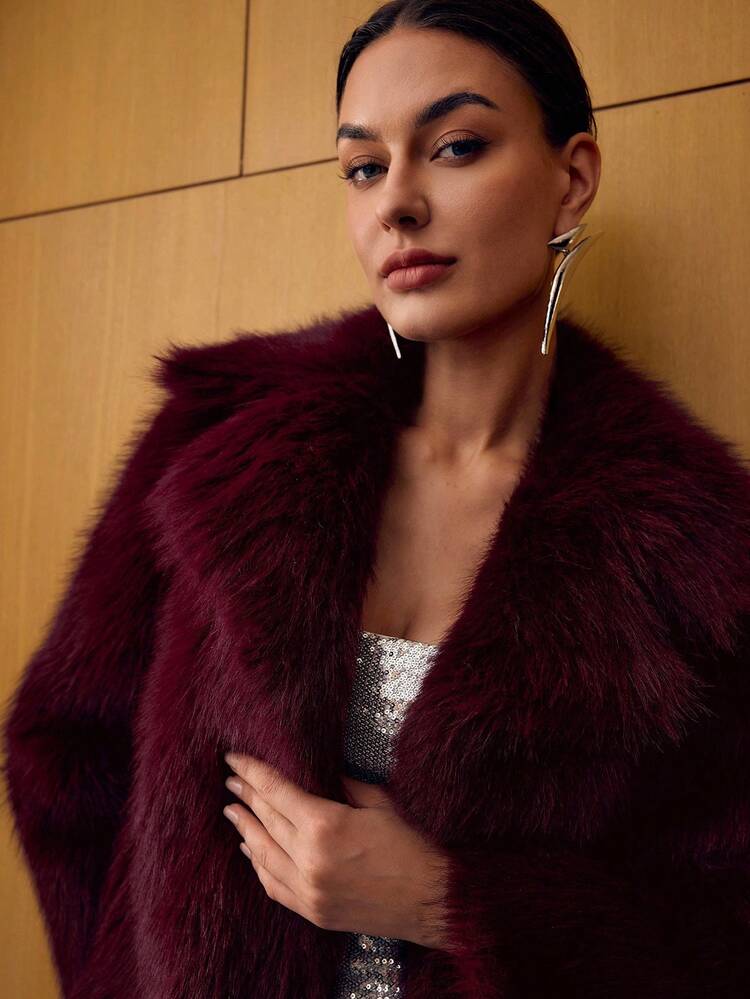 MOTF PREMIUM 翻领长袖仿皮草大衣 - 酒紅色 - 查看 2