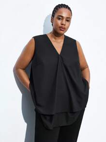 Maija 大码女式纯色V领双下摆宽松无袖休闲衬衫