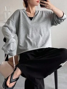 FRIFUL Áo thun nữ cổ chữ V rộng rãi màu xám trơn, vai trễ, bo gấu tay và gấu áo, áo dài tay đa năng mặc mùa thu - Xám - Xem 1